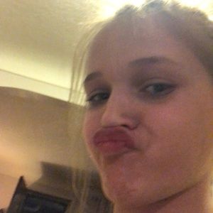 Meet your Posher, Eva